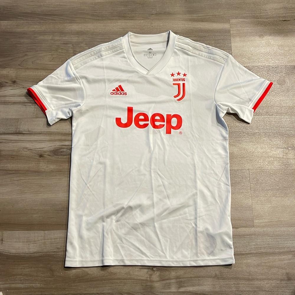 Juventus shirt / jersey size M